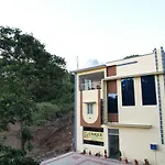 Unique Ajvi Resortz Inn