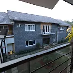 Queens Hotel -Yellow Lake Resorts &Spa -Yercaud