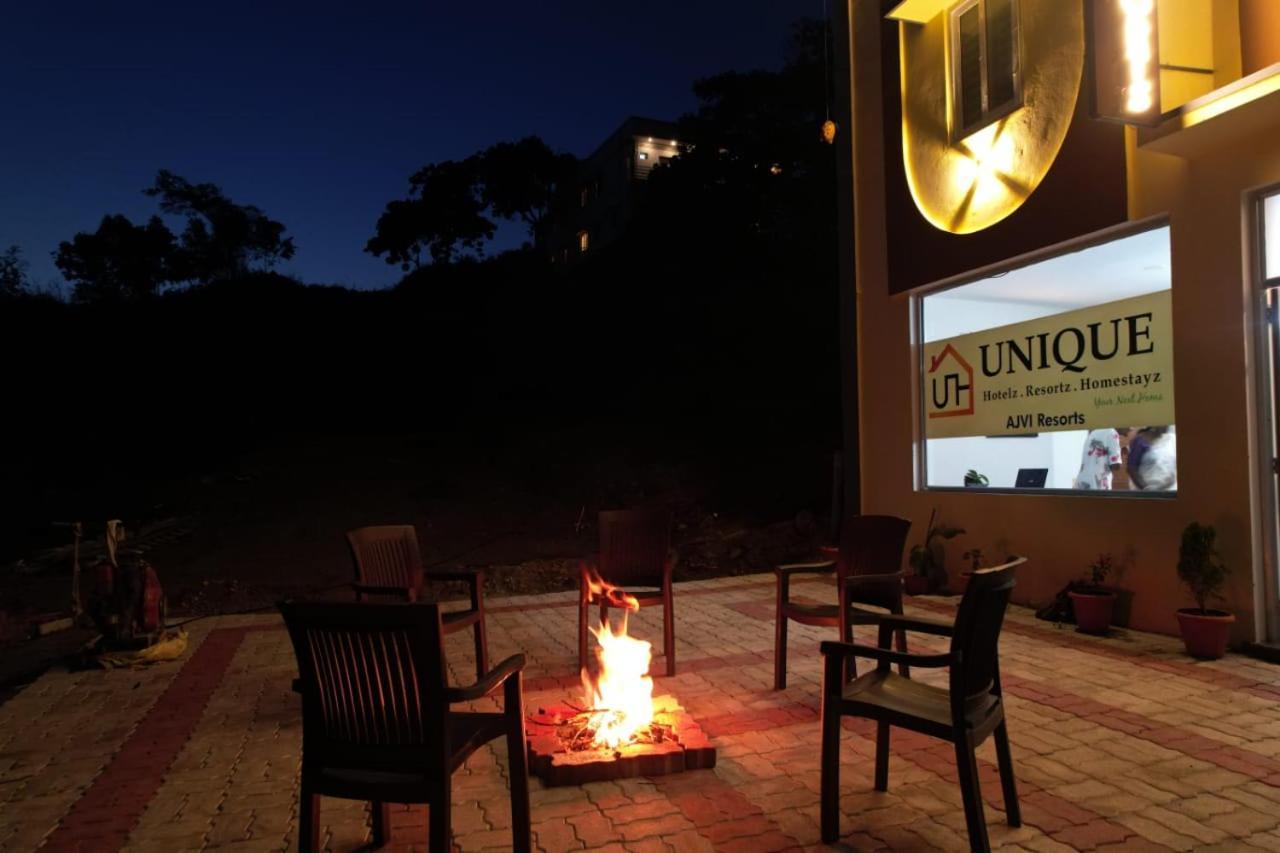 Resort Unique Ajvi Resortz Inn