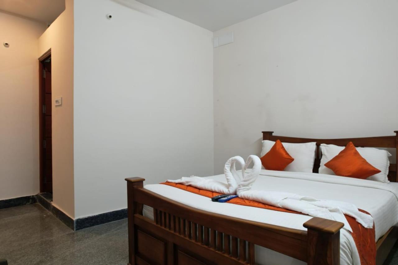 Resort Unique Ajvi Resortz Inn Yercaud