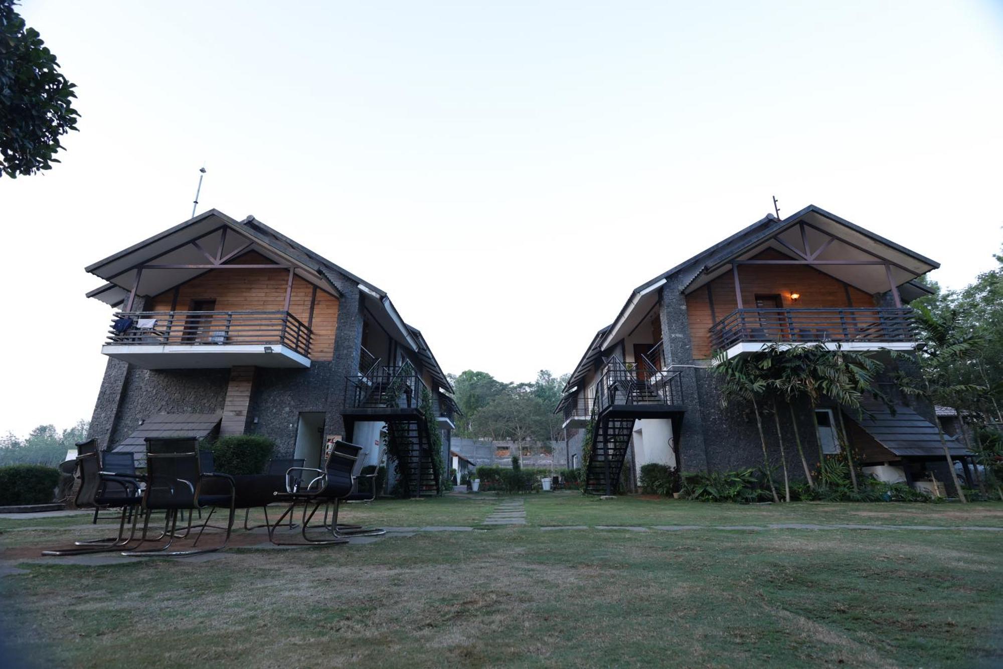 Queens -yellow Lake &spa -yercaud Resort