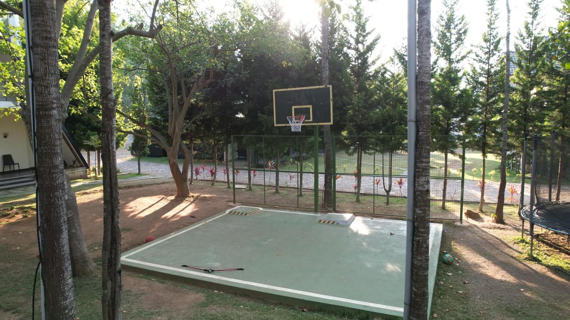 Resort Queens -yellow Lake &spa -yercaud 4*