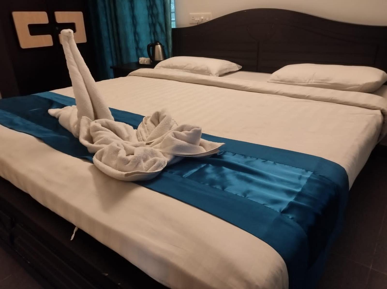 Hotel Mainland & By Kolaahalam 4*